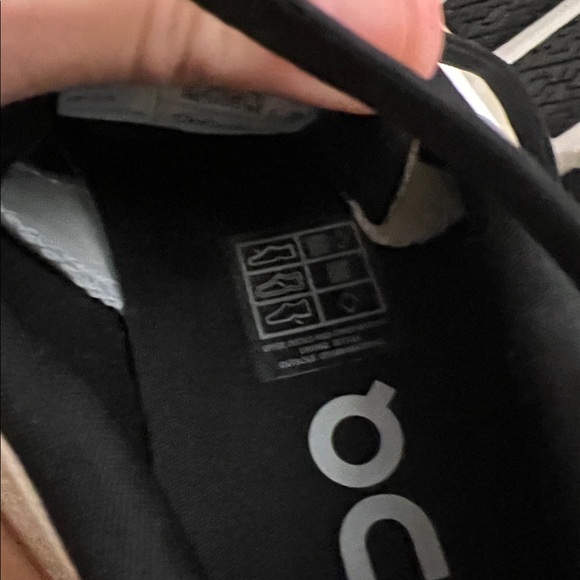 On Cloud X 4 Sneaker White/Black, 7 - Picture 11 of 12